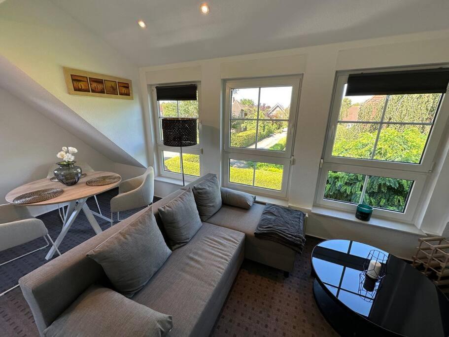 Ruhige, Kleine Ferienwohnung Schortens Exterior foto