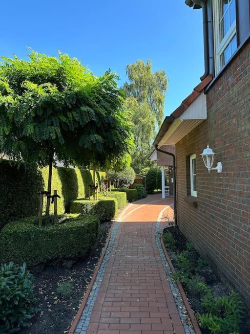 Ruhige, Kleine Ferienwohnung Schortens Exterior foto